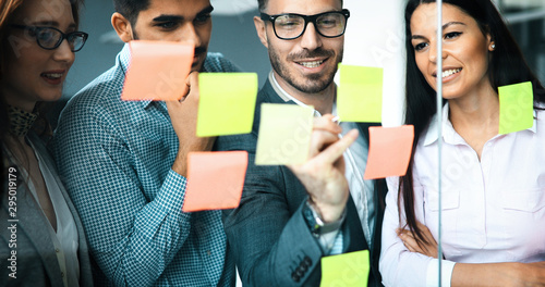 Fotografía Collaboration and analysis by business people working in office
