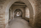 Fototapeta Do przedpokoju - Via con gli archi nel piccolo borgo di Fossa di Vico in Umbria