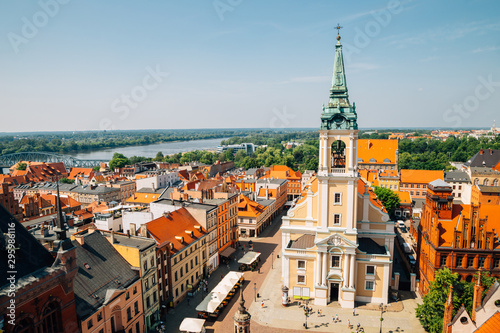 Fototapety Toruń  rynek-staromiejski-stare-miasto-w-toruniu-polska