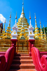 Canvas Print - Golden pagoda in Phan Tao temple