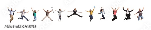 Photographie Many young and older people jumping out of happiness