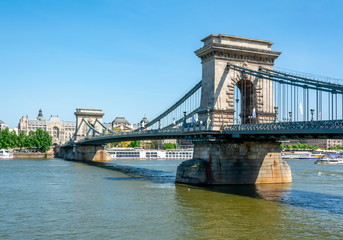 Wall Mural - Chain Bridge over Danube river, Budapest, Hungary