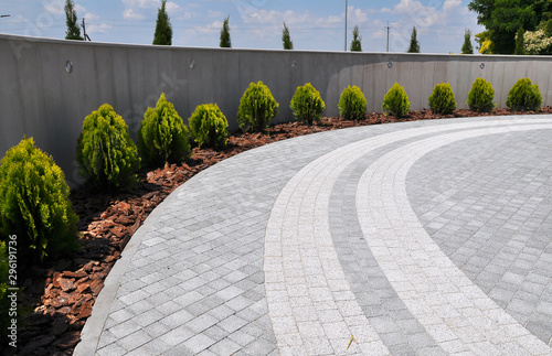 Fotografía Design of landscaping in the garden, park, square, recreation area