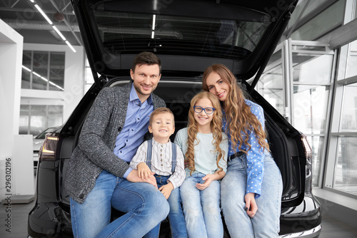Как выглядят машины родители МАША И МЕДВЕДЬ РОДИТЕЛИ МАШИ ВСЯ ПРАВДА МУЛЬТ КОНСПИРОЛОГИЯ YouTube