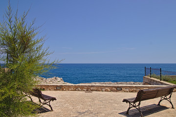 2 benches on the seaside