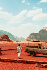 Local jordanian jeep tour guide, Wadi Rum, Jordan