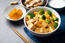 Stir Fried Tofu And Vegetables With Peanut Sauce