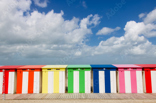 Fotomural Malo les Bains: cabines de plage en été