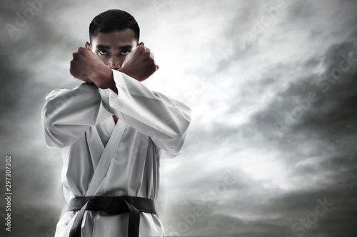 Dekoracja na wymiar  trening-karate-sztuk-walki