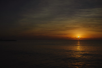  Hermoso amanecer en playa