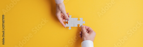 Cuadros en Lienzo Conceptual image of teamwork and cooperation