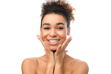 Wall Mural - Skin care. Afro woman with perfect skin posing to camera