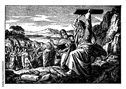 Fotomural Moses Breaks the Stone Tablets on Which the Ten Commandments are Written vintage illustration