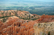 Bryce Canyon with white cliff in front and hoodoos behind