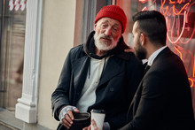 Responsive Rich Man Sat Down With Homeless Man In Street And Talk, Listen To Him