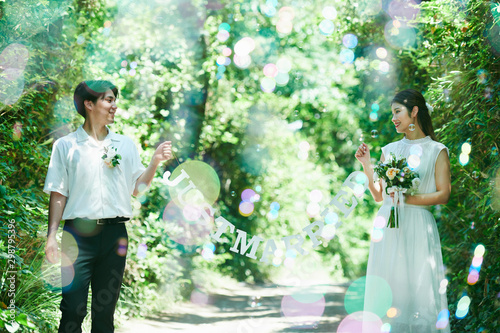 ウェディング カップル シャボン玉 Stock 写真 Adobe Stock
