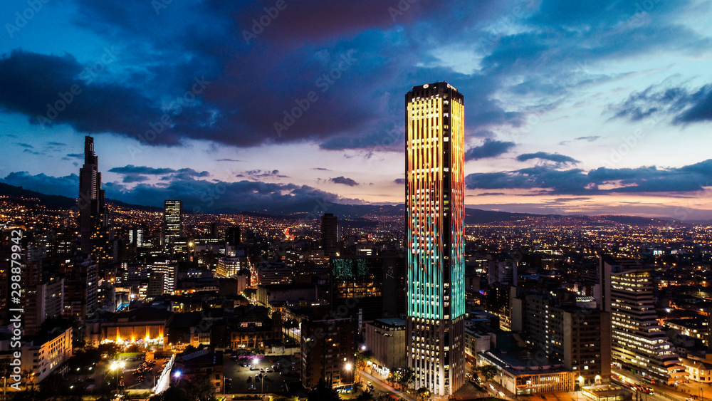 Colpatria Tower, Bogotá, Colombia - obrazy, fototapety, plakaty 
