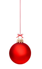 rote weihnachtskugel mit band isoliert auf weissem hintergrund