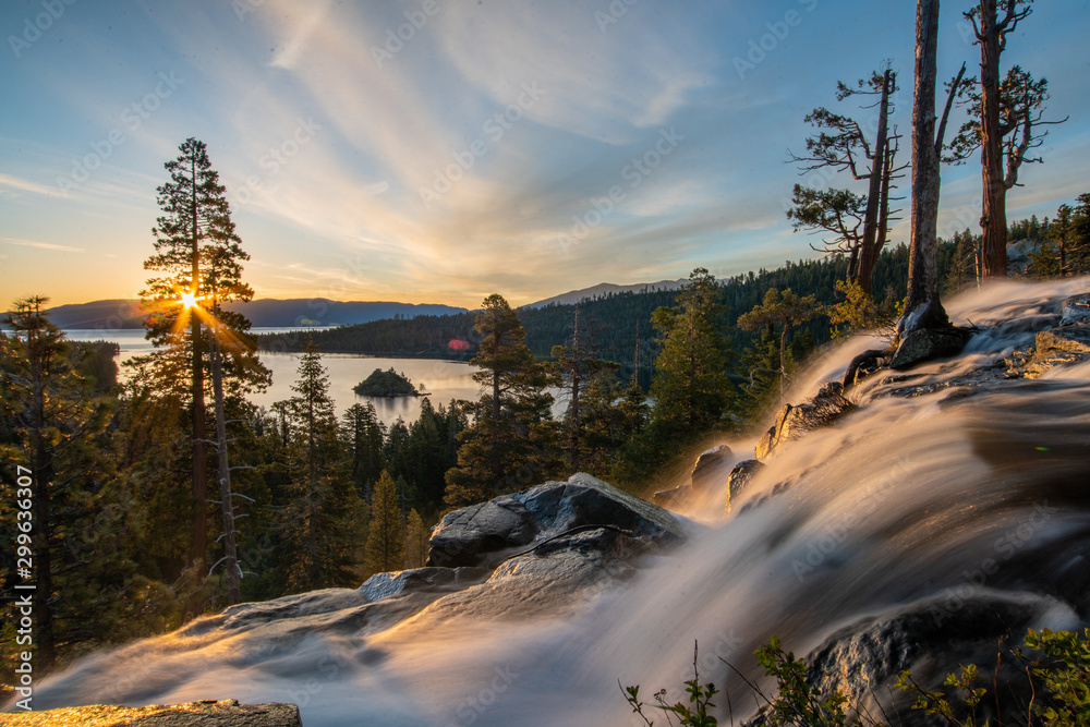 Obraz na płótnie View from Eagle Falls, Lake Tahoe (sun rise) w salonie