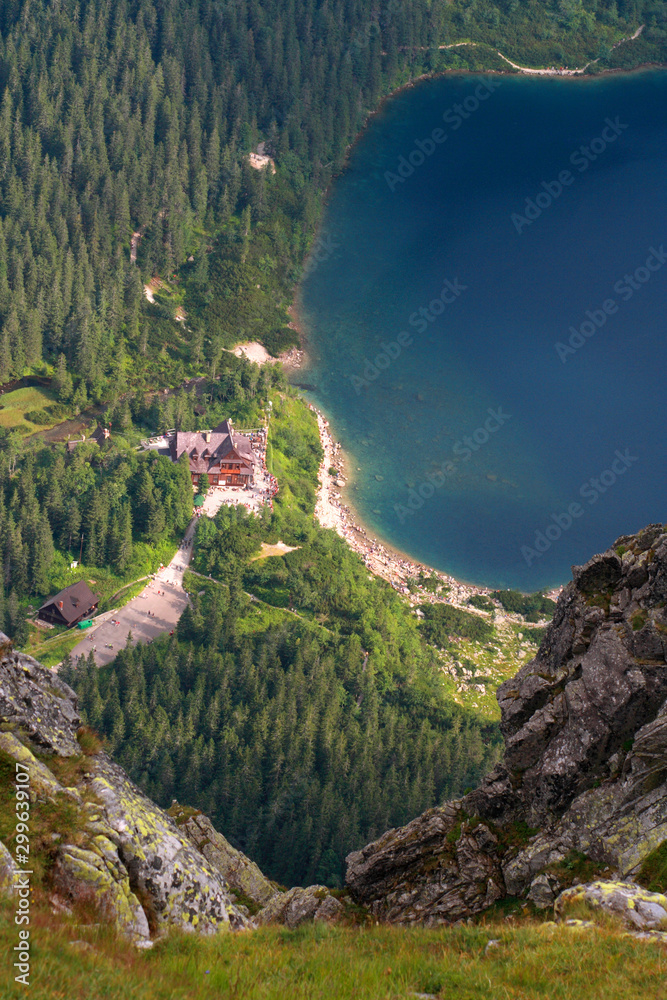 Mountain shalet by the lake, Morskie Oko, Tatra Mountains, Poland - obrazy, fototapety, plakaty 