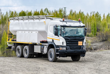 Special vehicle for transporting water and other technical fluids.