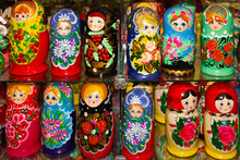 Dolls - Wooden Russian Matryoshk, Nesting Souvenirs.