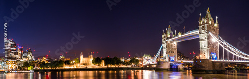 Plakat London Tower Bridge at Twilight, London UK.