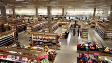 Timelapse Hypermarket New Year Christmas Sale Vanity Panorama From The Top Tier
