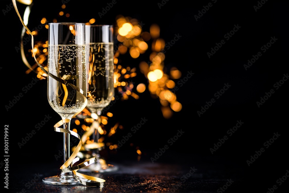 champagne glasses with sparkles - obrazy, fototapety, plakaty 