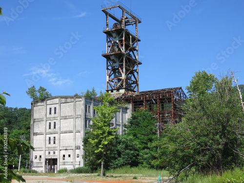炭鉱立坑櫓跡の廃墟 北海道三笠市 Comprar Esta Foto De Stock Y Explorar Imagenes Similares En Adobe Stock Adobe Stock 炭鉱立坑櫓跡の廃墟 北海道三笠市 Comprar Esta Foto De Stock Y Explorar Imagenes Similares En Adobe Stock Adobe Stock