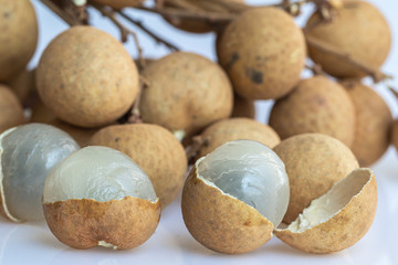 Wall Mural - Close up fresh Longan fruit isolated on white background.(Dimocarpus longan)