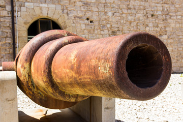 World war 2 weapons in a fort in Malta