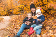 © Louis-Paul Photo - A portrait of a young family in the autumn park