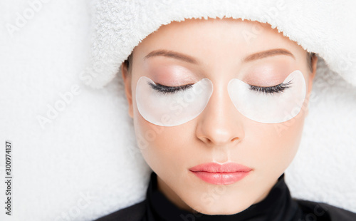 Fotomural Macro photo woman with long lashes in beauty salon