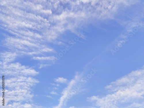 秋の空 はけ雲 鰯雲 鱗雲 Stock Photo Adobe Stock 秋の空 はけ雲 鰯雲 鱗雲 Stock Photo Adobe Stock