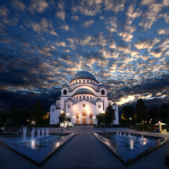 Fototapete - Church of Saint Sava, one of the biggest Orthodox church of the world, at evening illumination, Belgrade, Serbia 