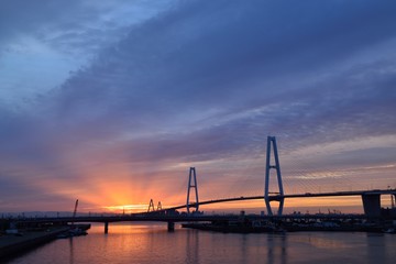 名港トリトンからの日の出