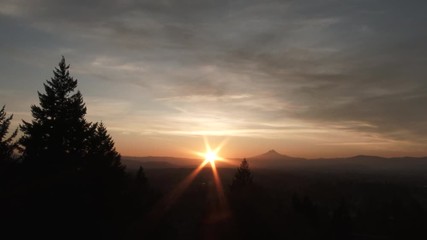 Wall Mural - Vast Landscape Sunset Time Lapse In The Pacific Northwest