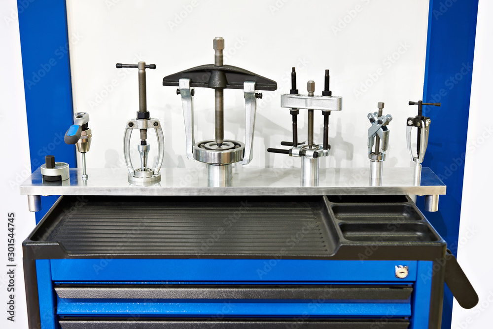 Workbench and tools for bearings - obrazy, fototapety, plakaty 