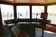 Ship Captain Bridge, Remote Control