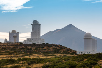 Wall Mural - a road in to astronomical observatory in la palma, tenerife
