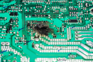 The electronic circuit board short circuit shock is damaged.