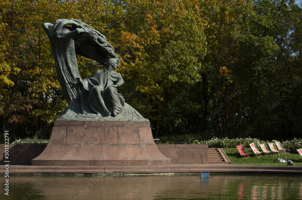 Pomnik Chopina, Szopen, Łazienki Królewskie, Warszawa, Polska - obrazy, fototapety, plakaty 