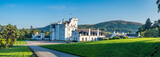 Fototapeta Na sufit - Perthshire / Szkocja - 25 sierpień 2019: Zamek Blair w sierpniowy słoneczny dzień