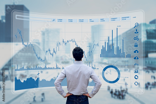 Fotografía Finance trade manager analysing stock market indicators for best investment stra