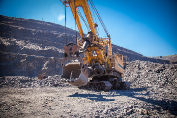 Canvas Print - excavator at work