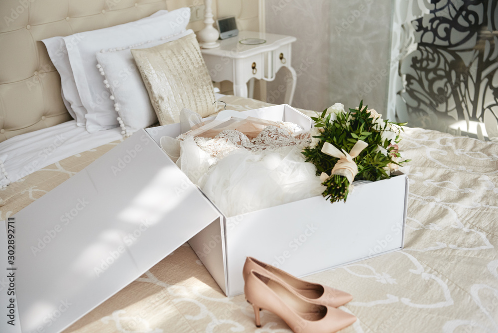 chinese dress ladies Hangerworld: Wedding Dress Storage