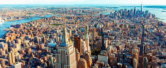 Wall Mural - Aerial view of the skyscrapers of Midtown Manhattan New York City