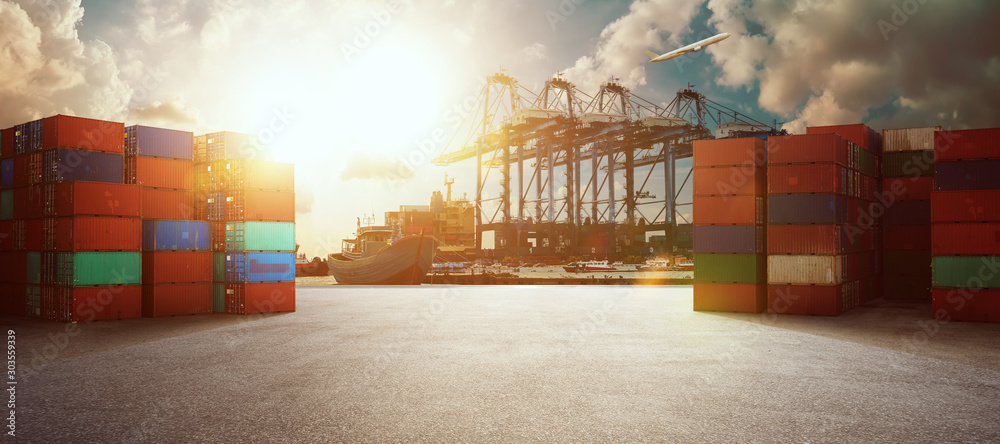 Transport industry of container cargo freight ship in shipyard port - obrazy, fototapety, plakaty 