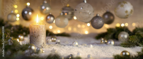 Cuadros en Lienzo Creative Advent decoration with one burning candle (part of a set)